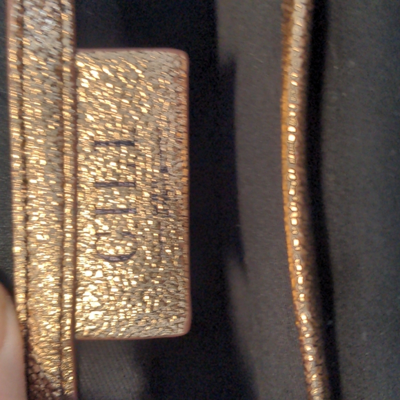 G.I.L.I (Got it Love it) Crossbody Bag with matching Pouch - Picture 9 of 14